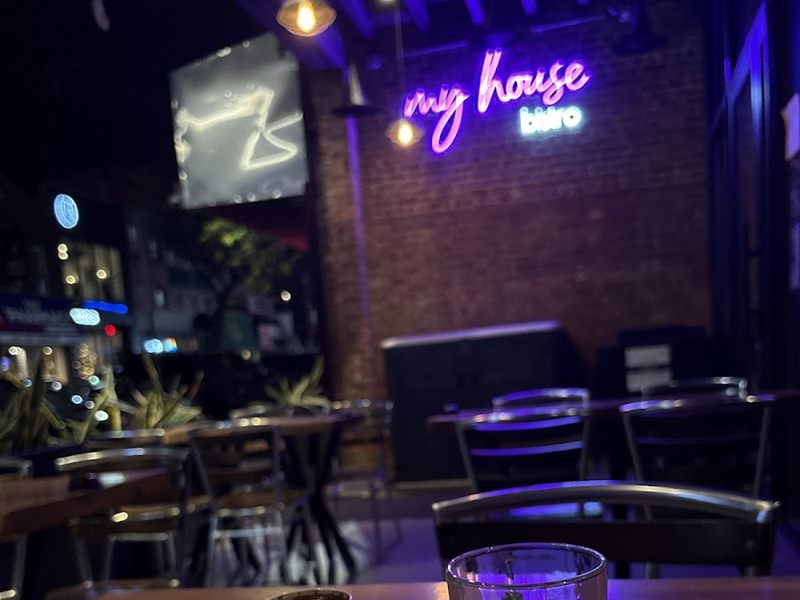 Myhouse Bistro food